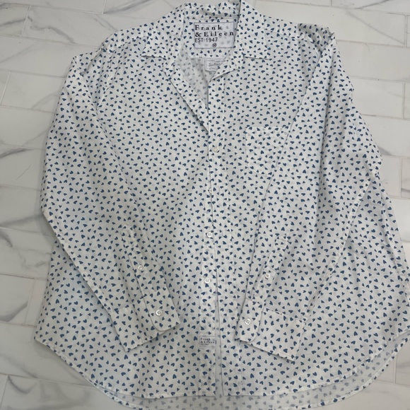 Frank & Eileen relaxed fit cotton Button-Up shirt with blue heart pattern - Picture 6 of 6